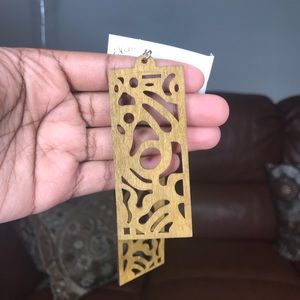 Cream/Tan Wood Earrings